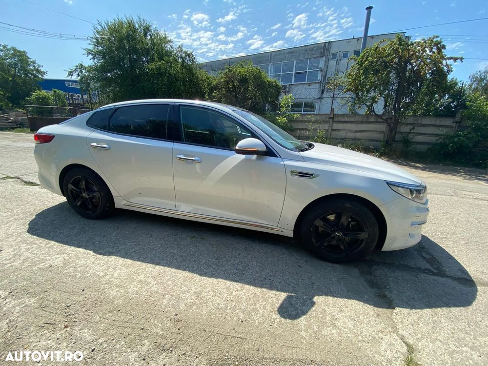 Kia Optima 1.7 DSL 7DCT Comfort - 3