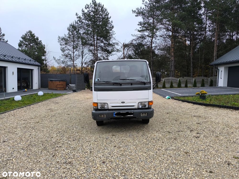 Nissan Cabstar - 3