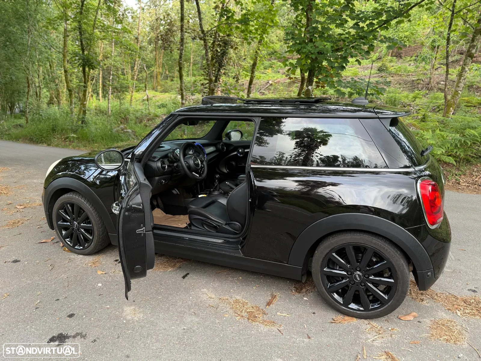 MINI 3 Portas Cooper D 60 Years Chili - 27