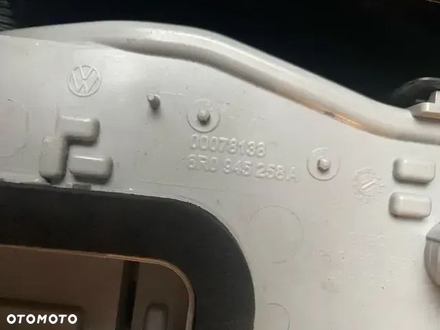 LAMPA PRAWA TYŁ VW VOLKSWAGEN  POLO V 13R 3D 6R0945258A - 3