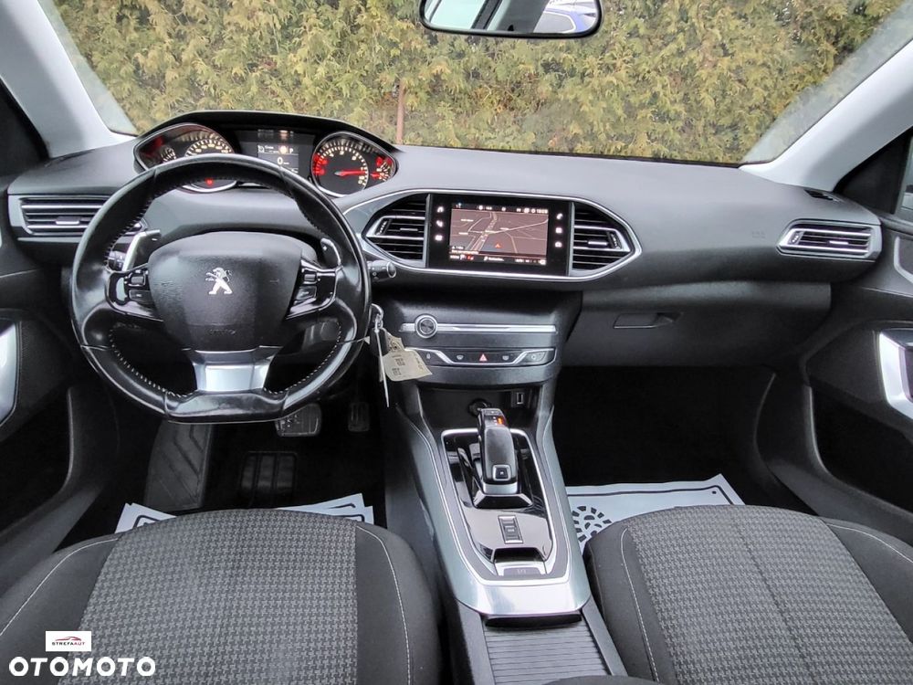 Peugeot 308 - 9