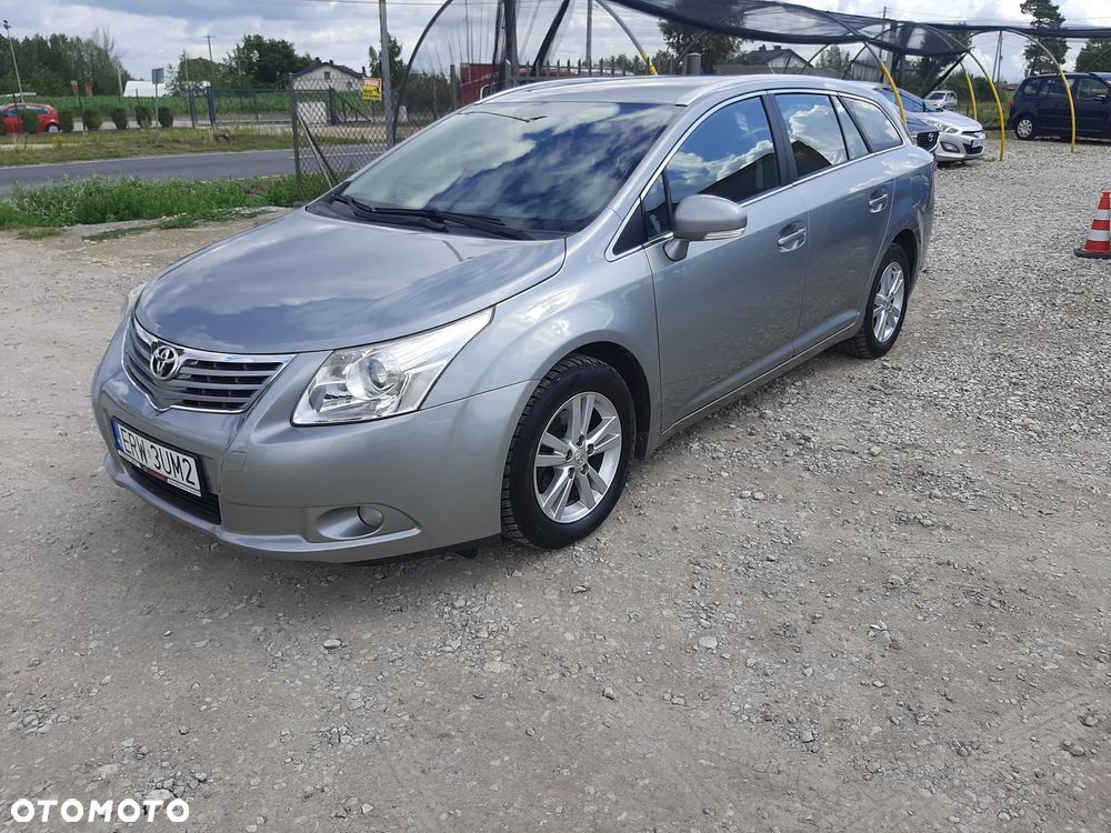 Toyota Avensis 1.8 Executive - 8