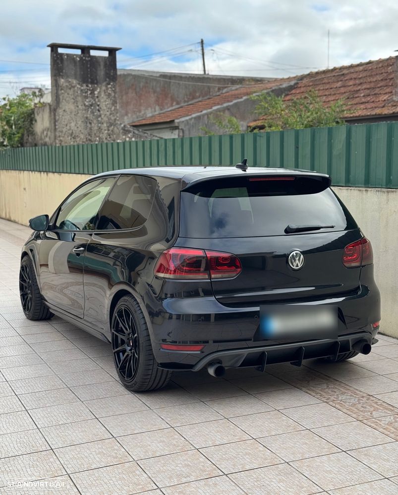VW Golf 2.0 GTI DSG - 1