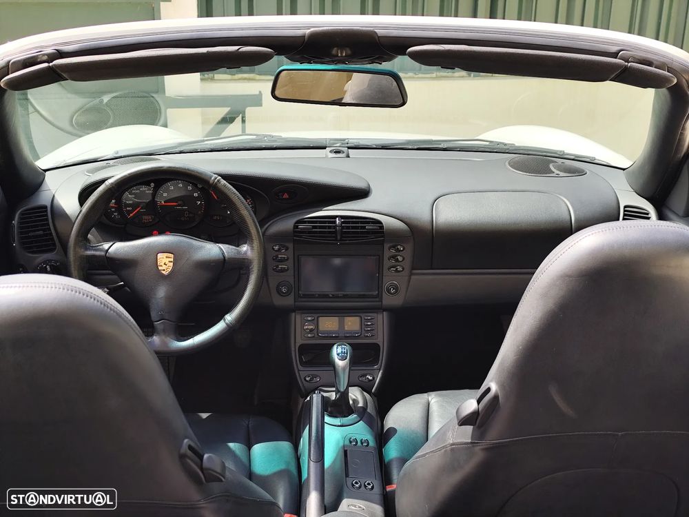 Porsche 911 Série F - 20