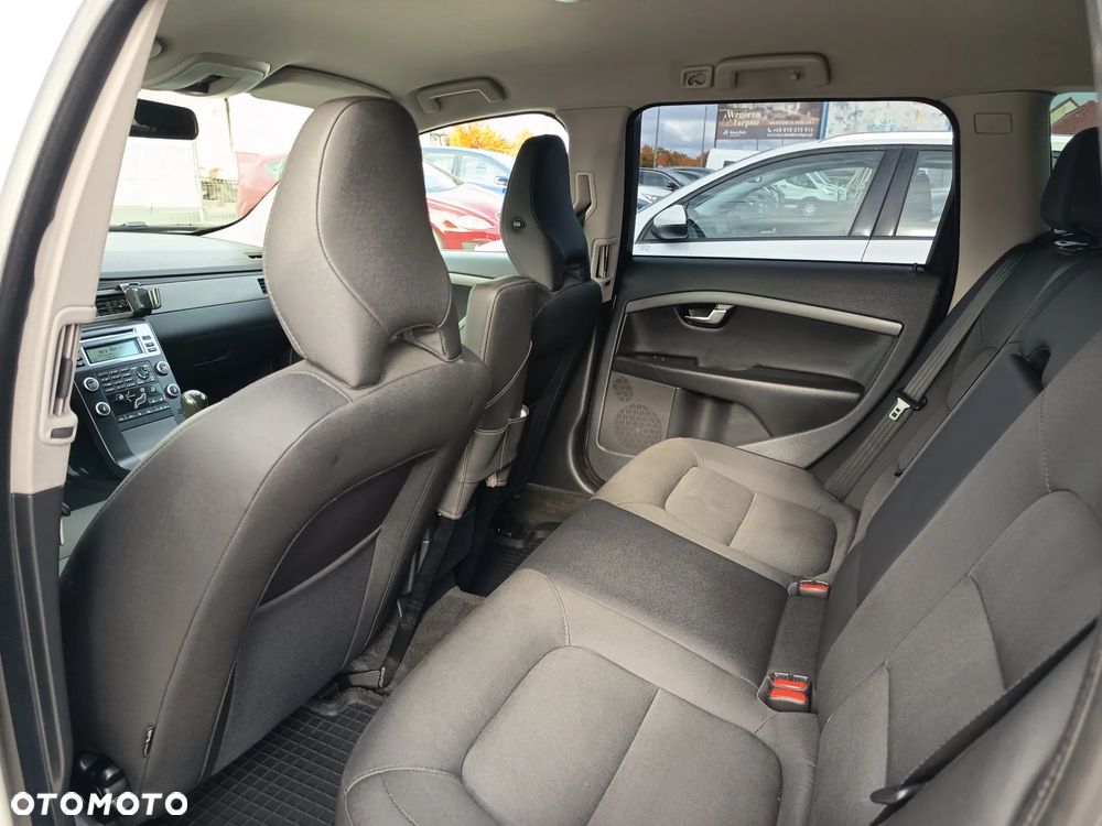 Volvo V70 1.6D DRIVe Kinetic - 16
