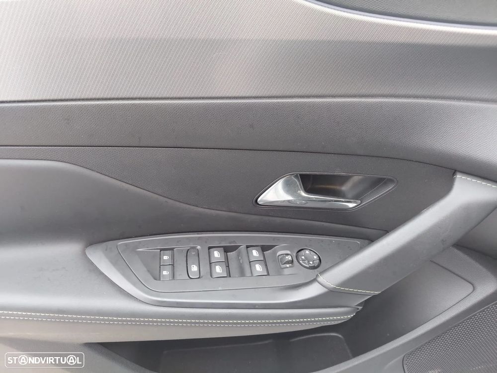 Peugeot 308 1.6 Hybrid GT Pack e-EAT8 - 14