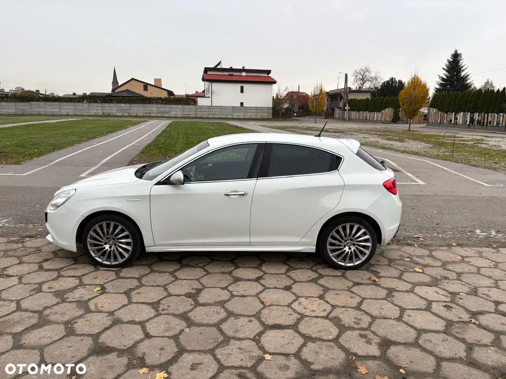 Alfa Romeo Giulietta 2.0 JTDM 16V - 1