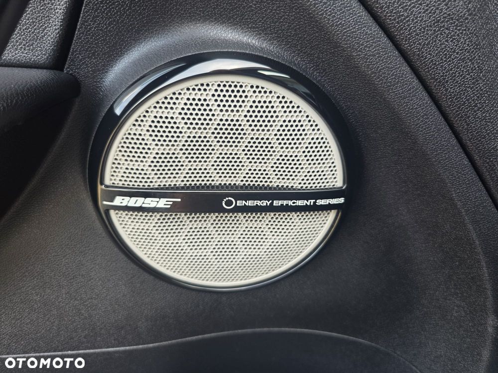 Renault Megane ENERGY TCe 130 BOSE EDITION - 25