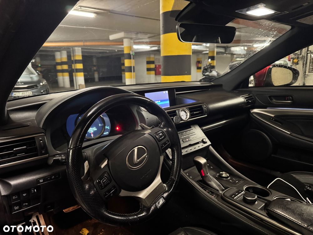 Lexus RC 200t / 300 F Sport - 8