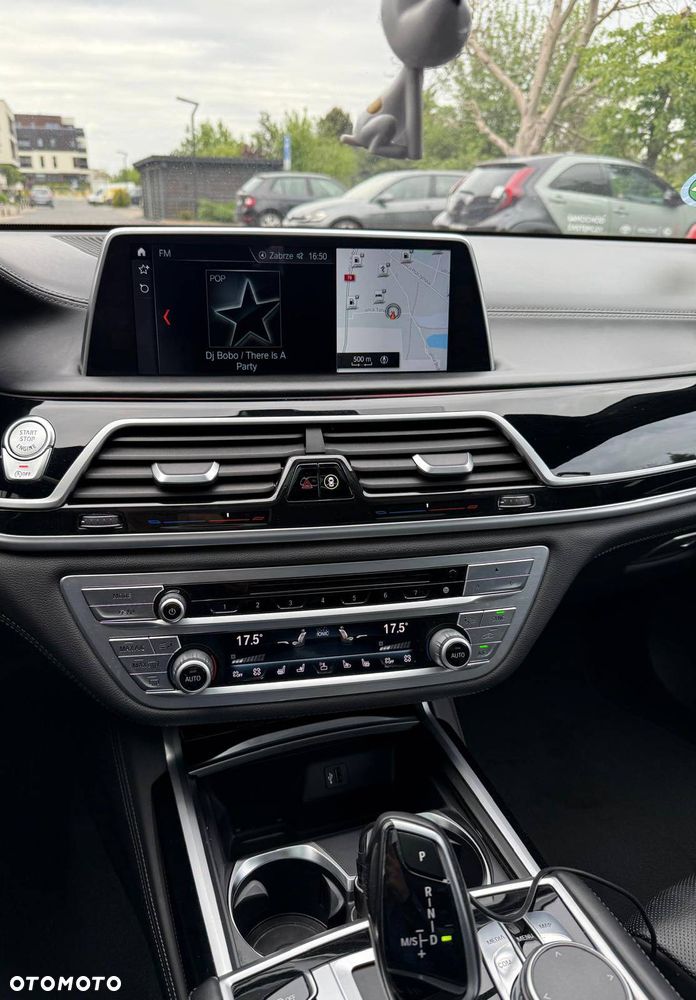BMW Seria 7 750Ld xDrive - 14