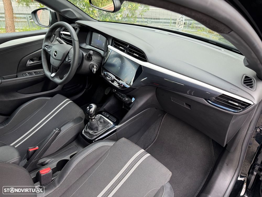 Opel Corsa 1.2 T GS - 32