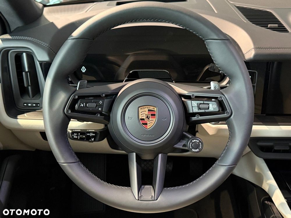 Porsche Cayenne - 28