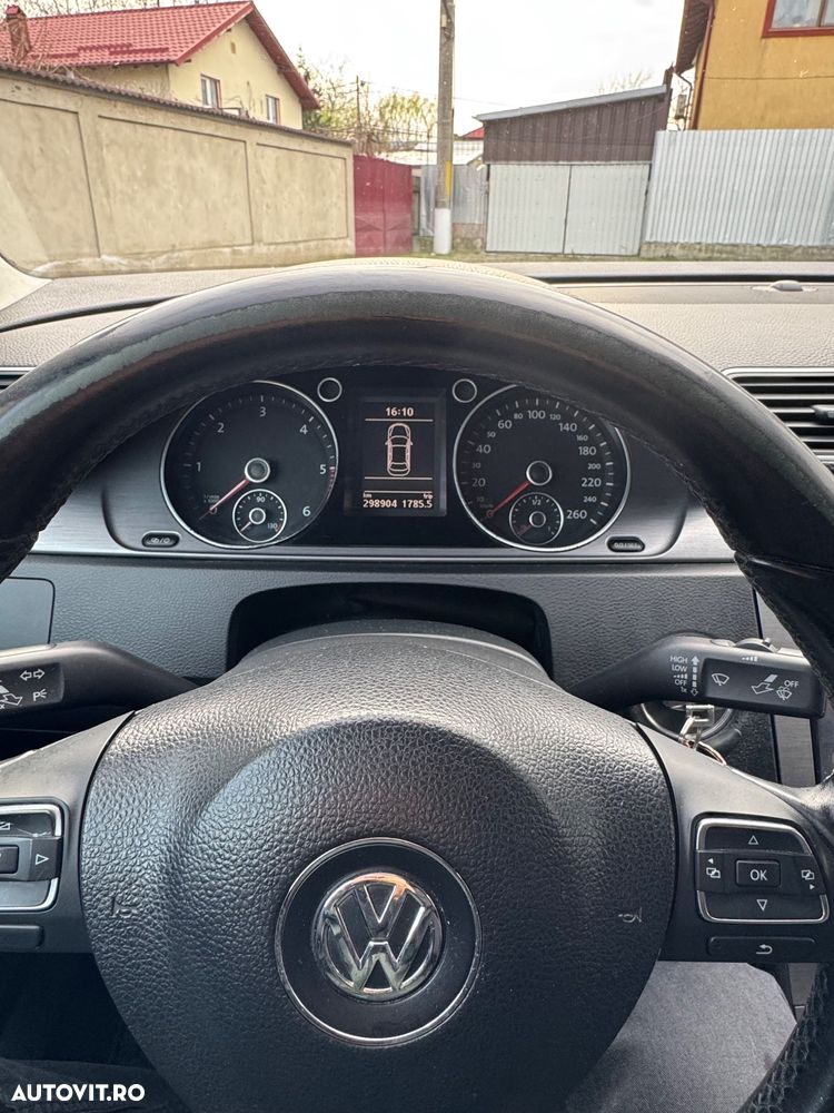 Volkswagen Passat 2.0 TDI Blue TDI Highline - 10