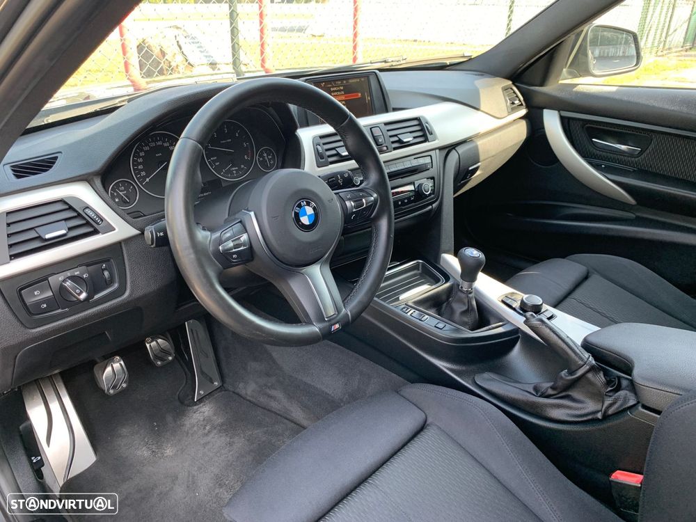 BMW 320 d Touring Pack M - 22