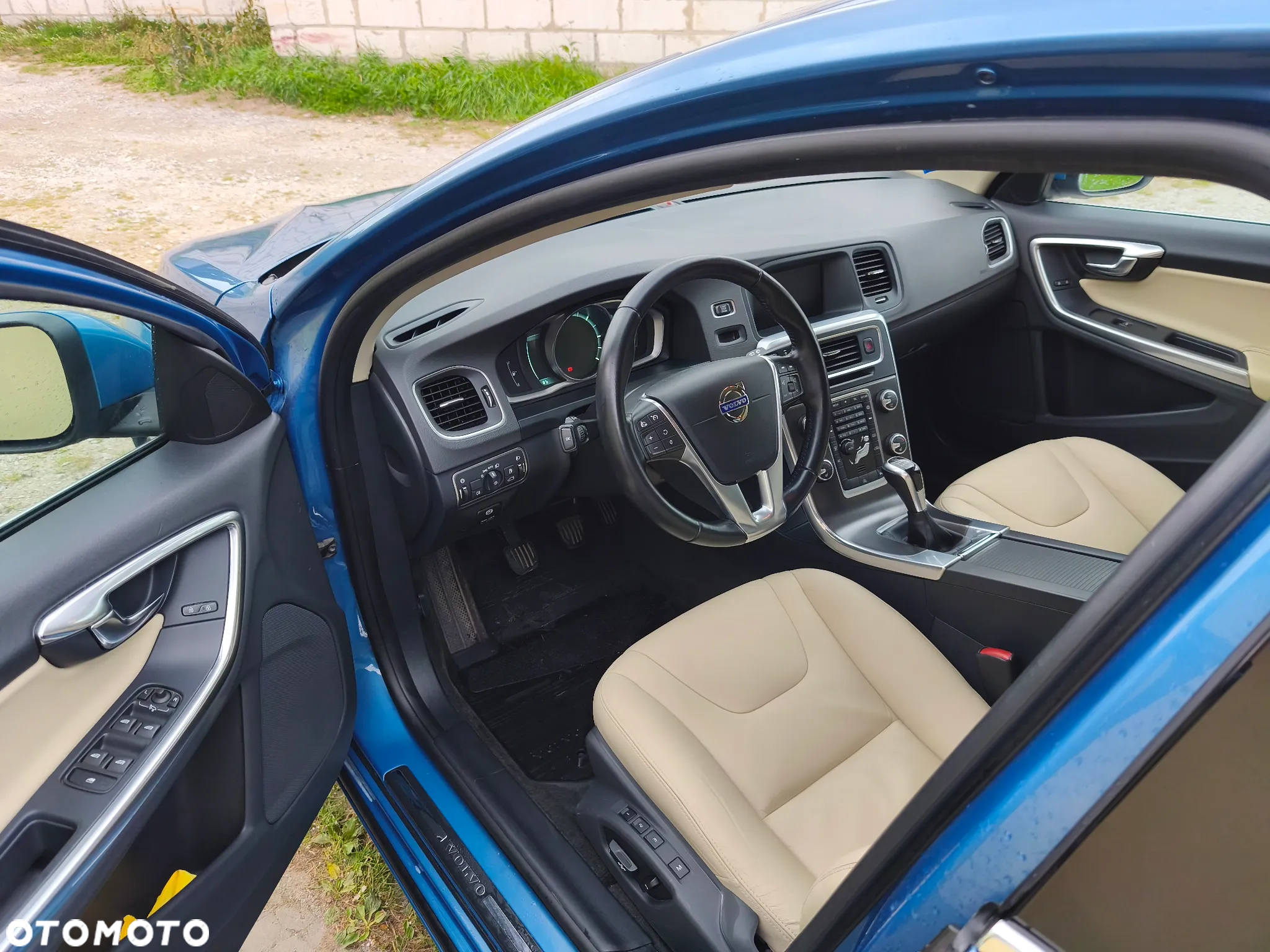 Volvo V60 D4 Drive-E Momentum - 6
