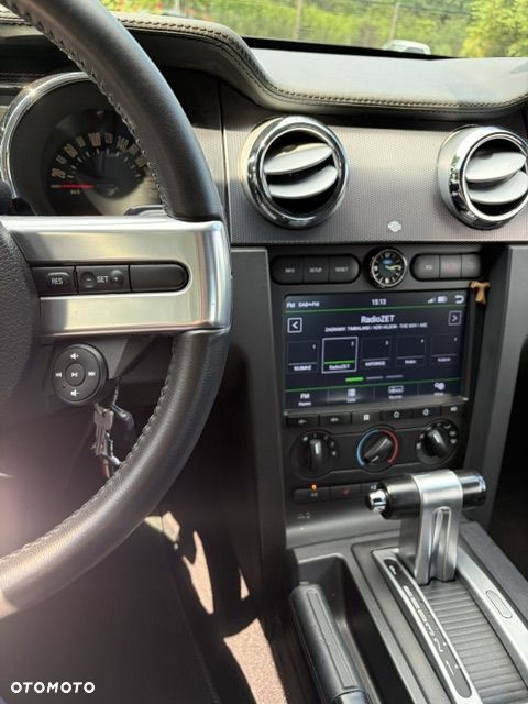 Ford Mustang 4.6 V8 GT - 18
