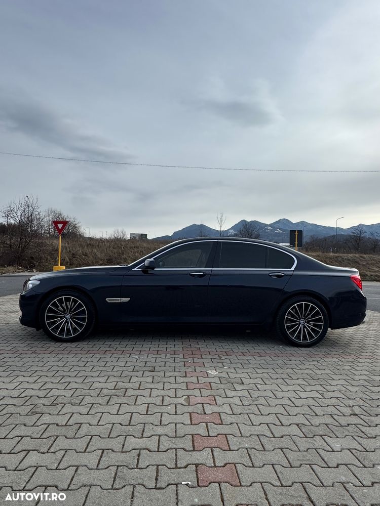 BMW Seria 7 730d Aut. - 7