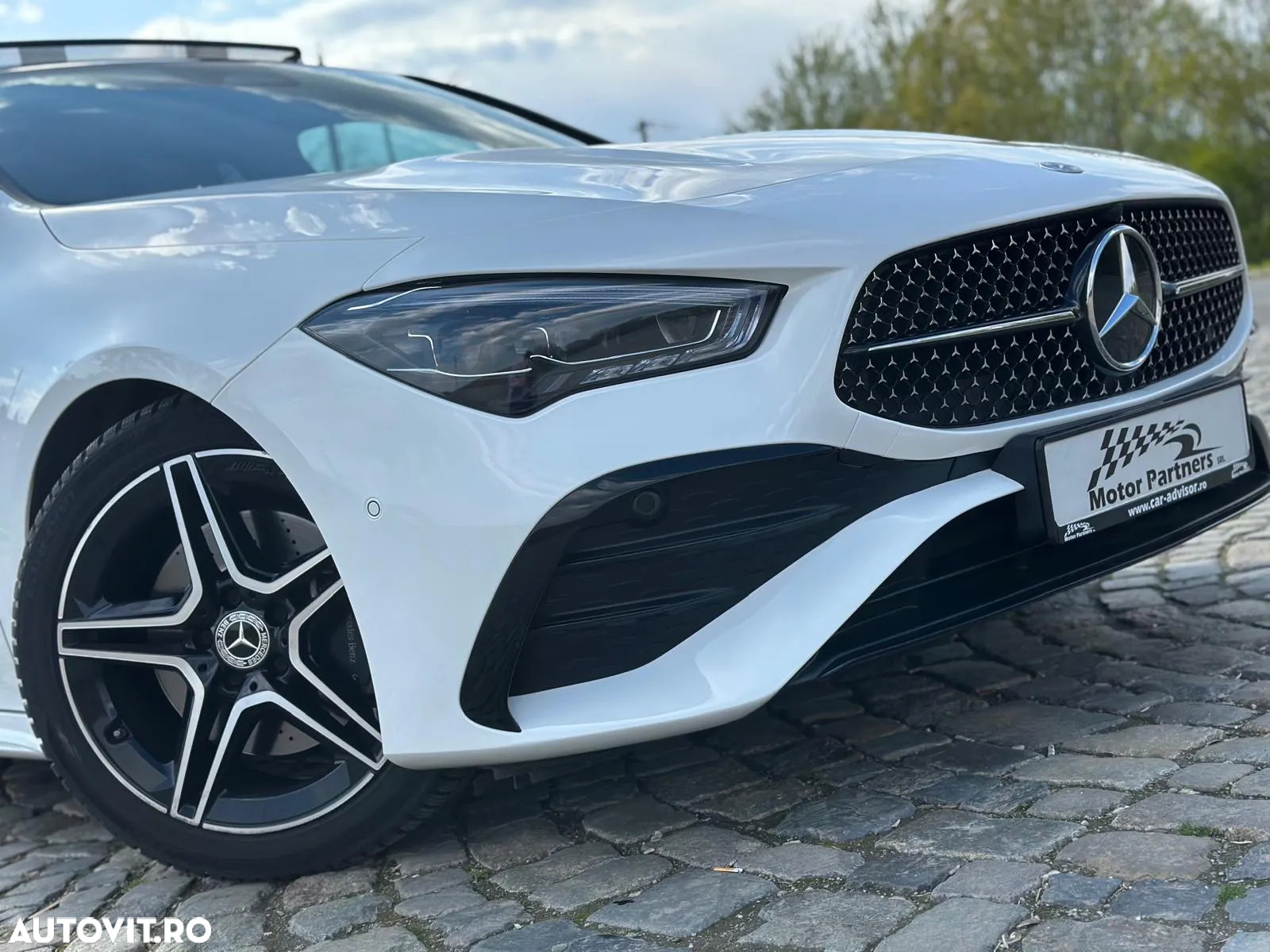 Mercedes-Benz CLA 220 4MATIC Coupe - 12