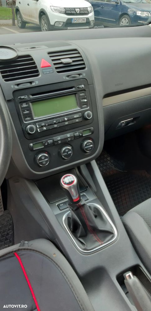 Volkswagen Golf - 12