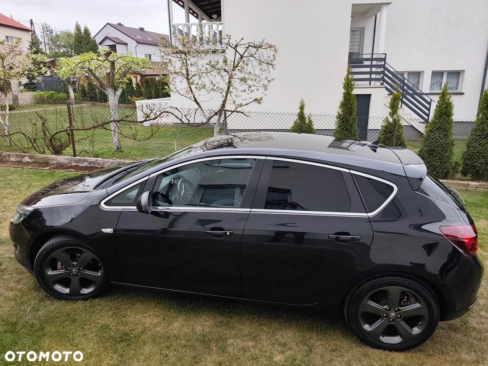 Opel Astra 1.4 T Cosmo - 2