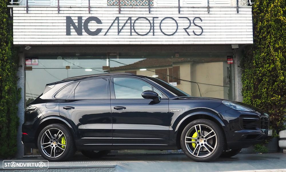 Porsche Cayenne E-Hybrid Tiptronic S Platinum Edition - 9