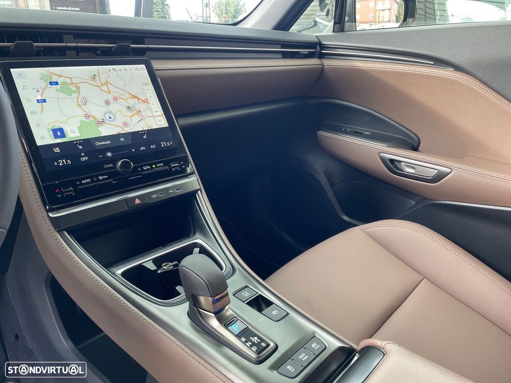 Lexus LBX Elegant - 27