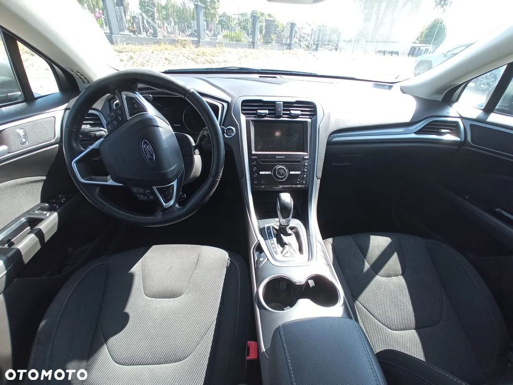 Ford Mondeo 2.0 TDCi Titanium PowerShift - 9