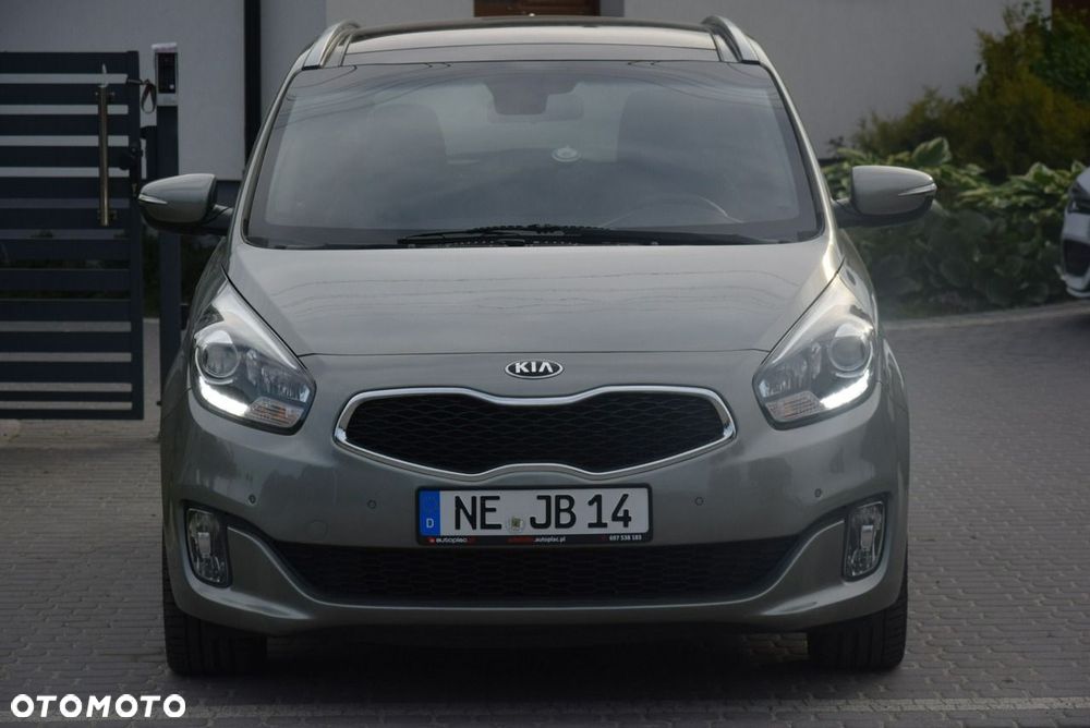 Kia Carens - 2