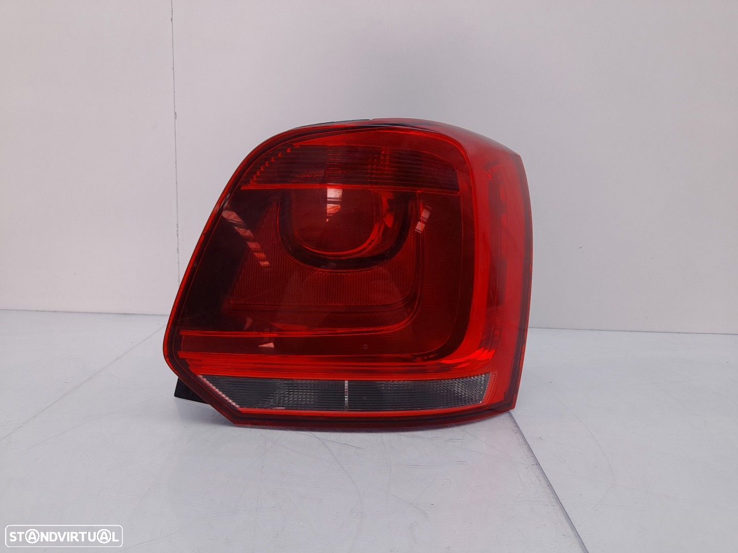 Farolim direito VOLKSWAGEN Polo (6R, 6C) - 1