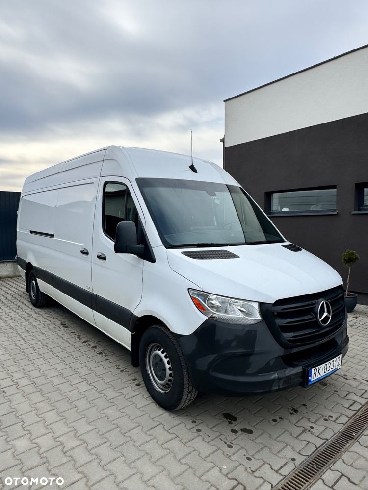 Mercedes-Benz Sprinter - 3