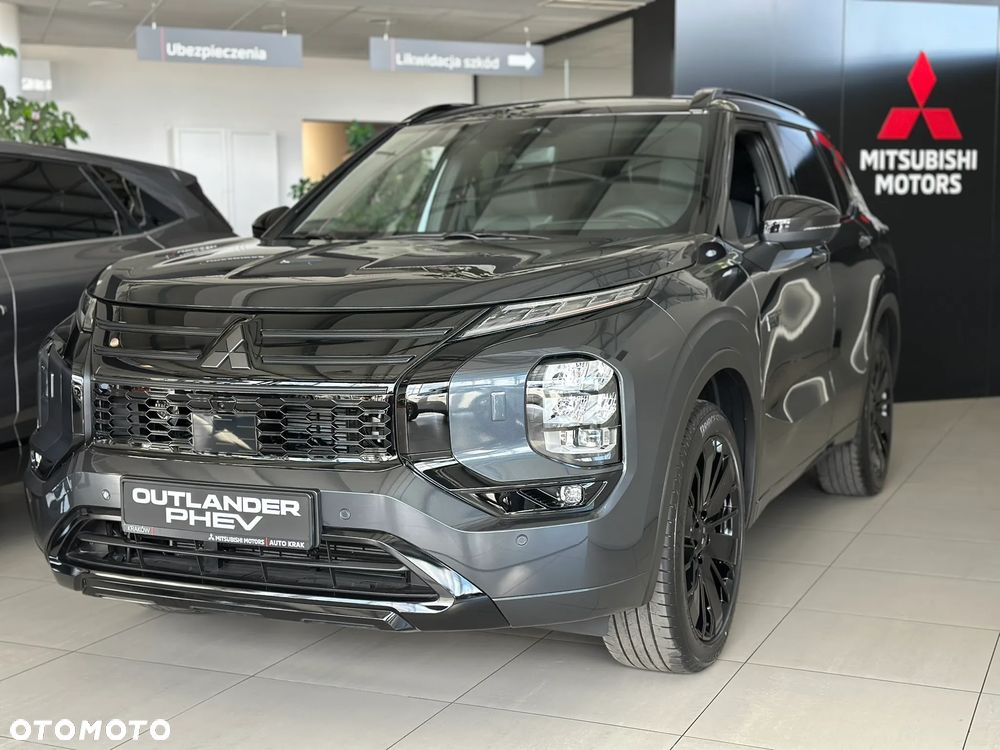Mitsubishi Outlander Black Edition - 1