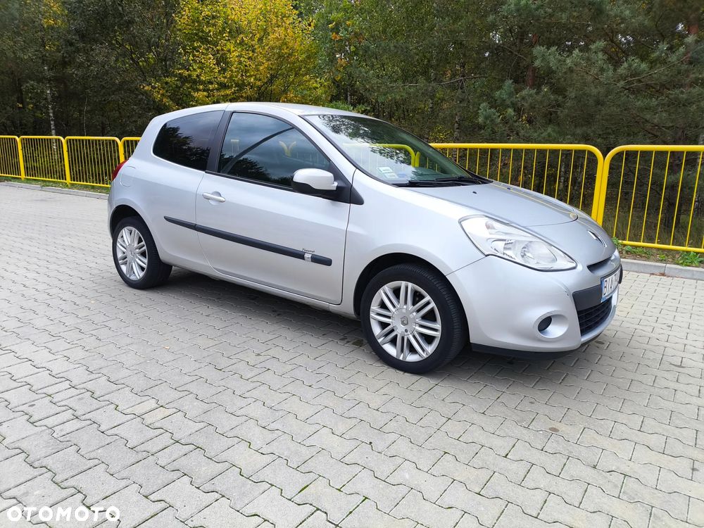 Renault Clio 1.5 dCi Authentique - 5