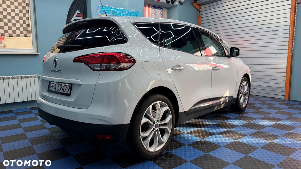 Renault Scenic - 17