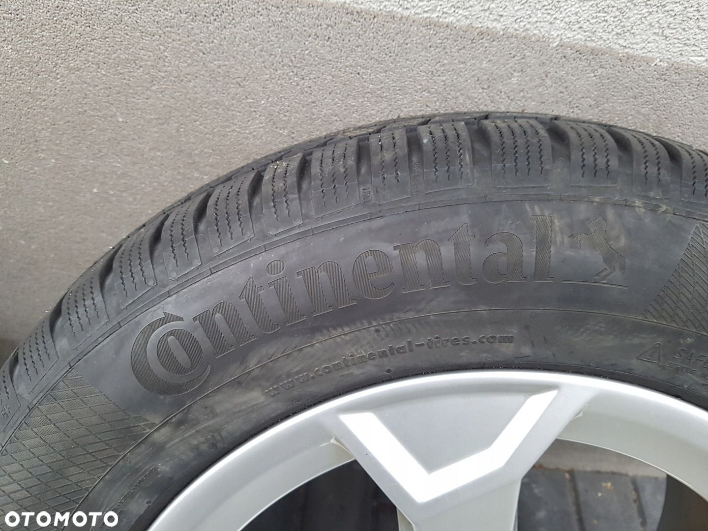 AUDI Q3 SQ3 17 koła zimowe felga felgi czujniki 215/65/17 83A071497 - 12