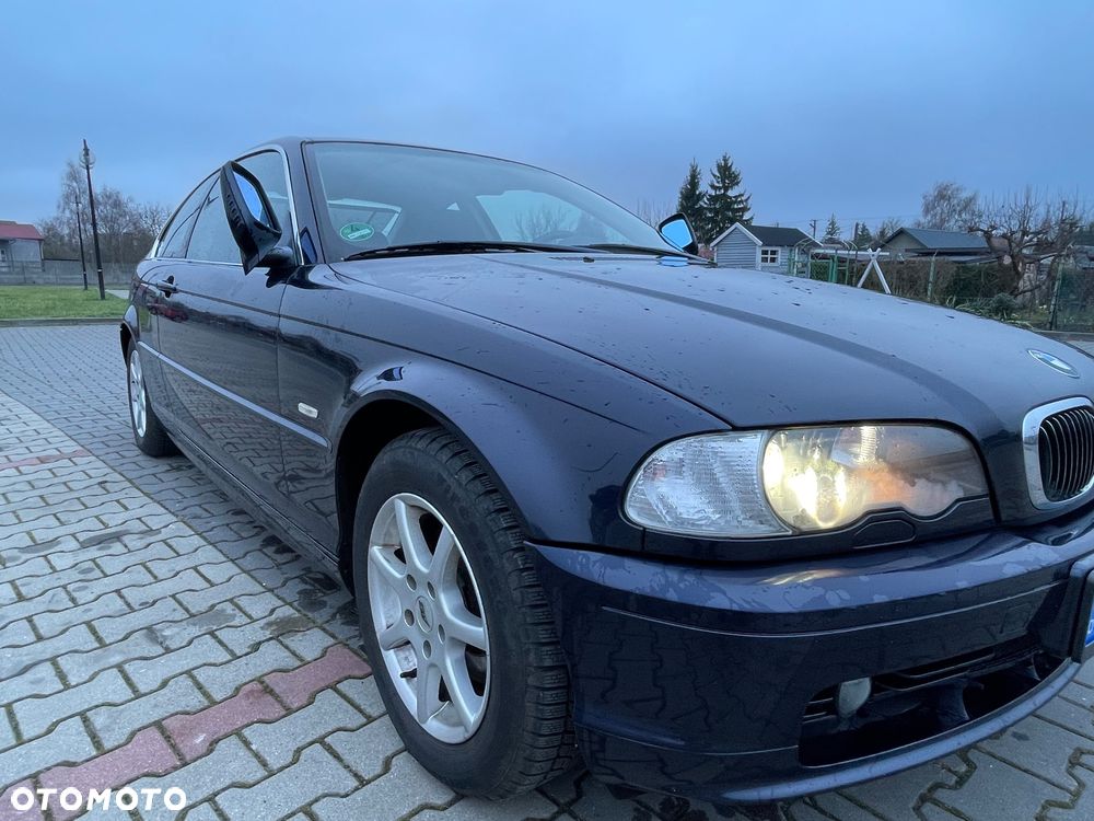 BMW Seria 3 323Ci - 10