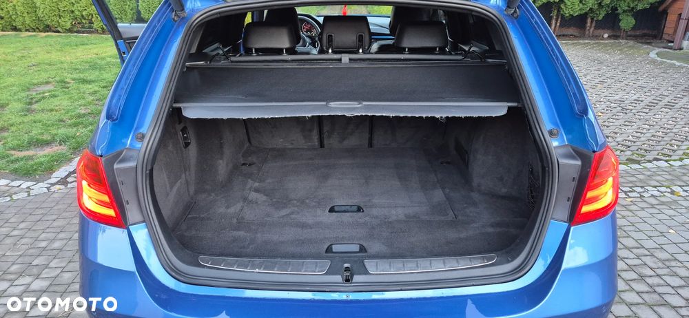 BMW Seria 3 320d - 23