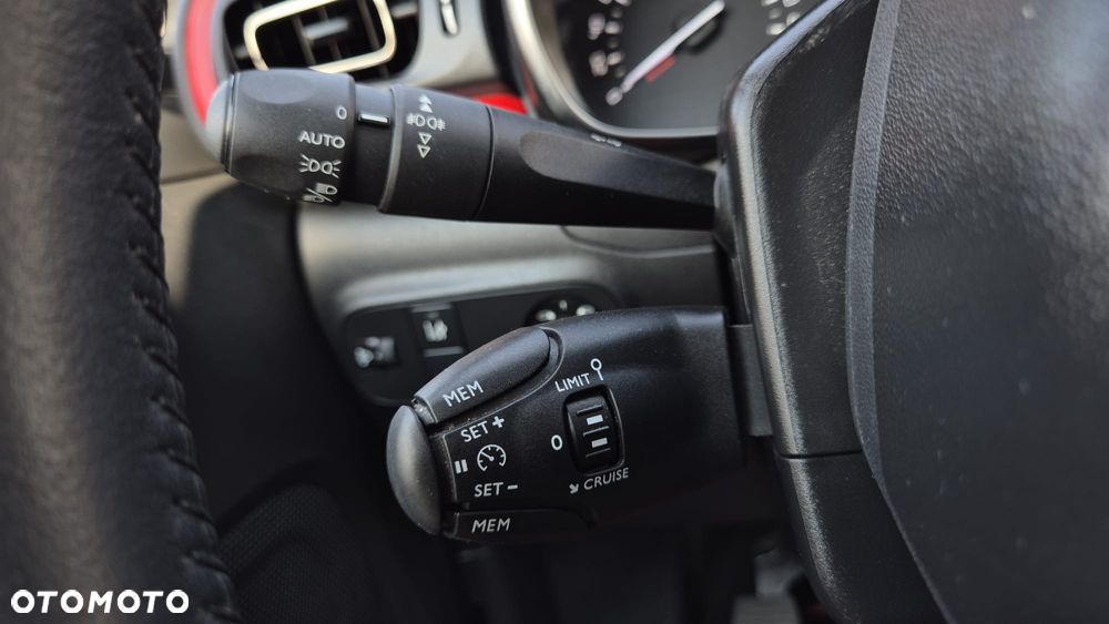 Citroën C3 1.2 PureTech Shine S&S - 26