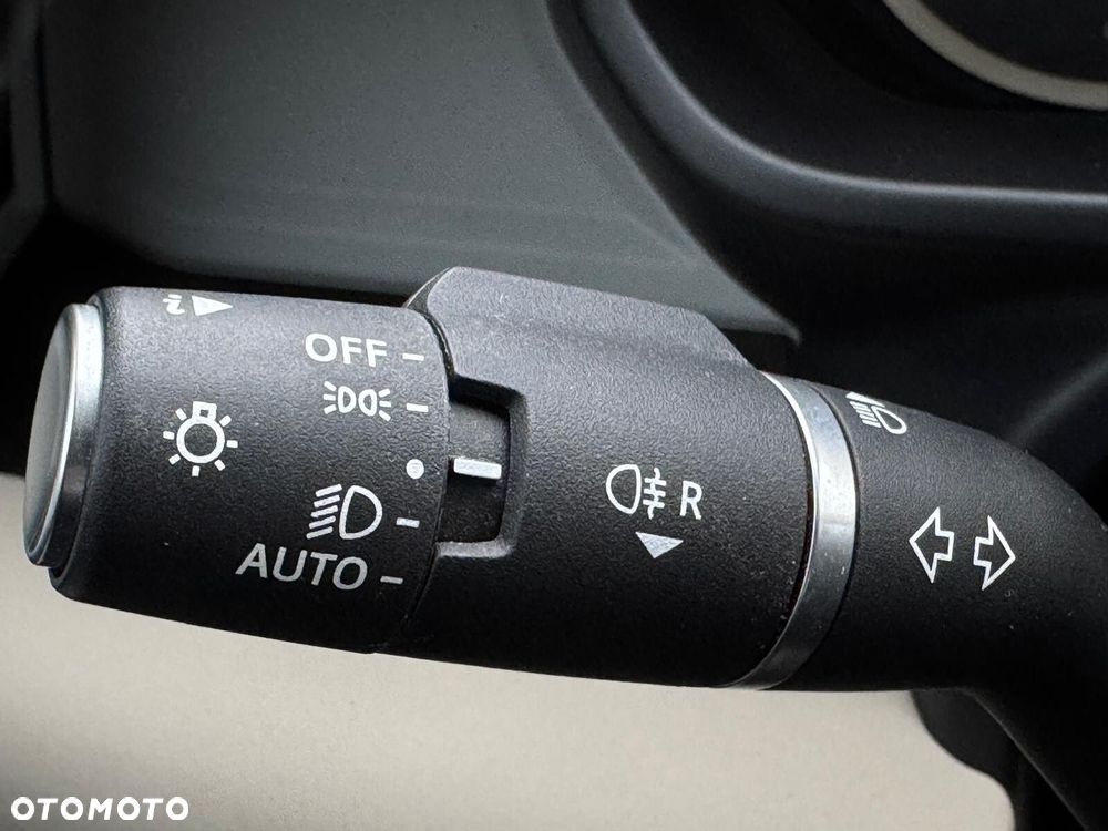 Land Rover Defender 2.0 P300 S - 26