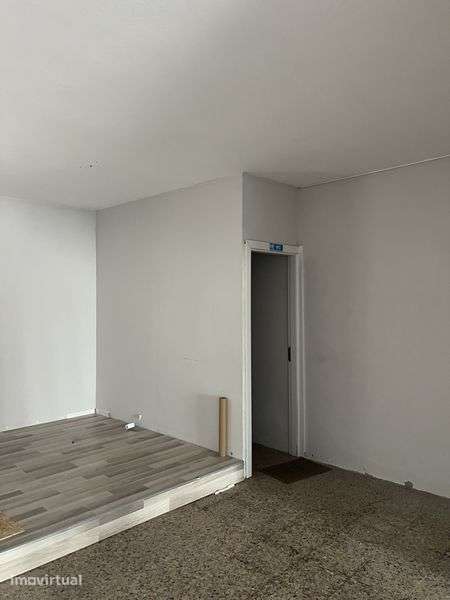 Loja para arrendamento | 90 m² - Grande imagem: 2/2