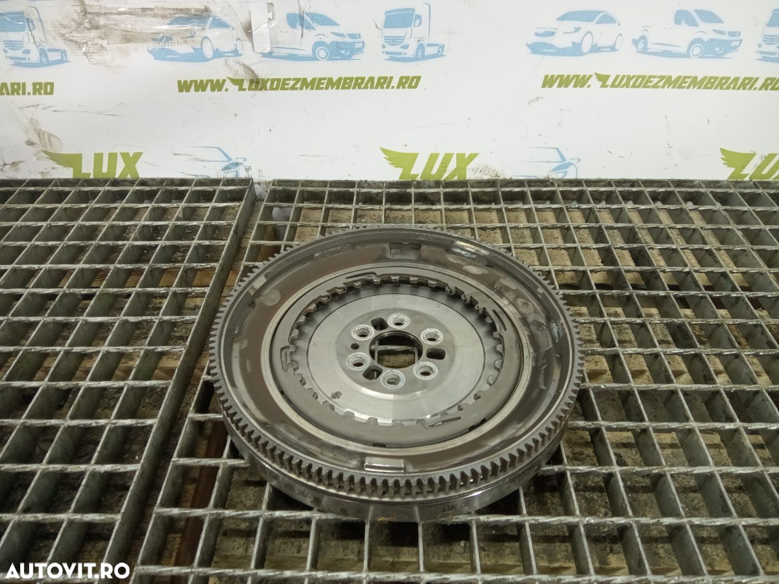 Volanta cu masa dubla 1.0 tsi DLAE 04c105266h Skoda Scala 1 - 1