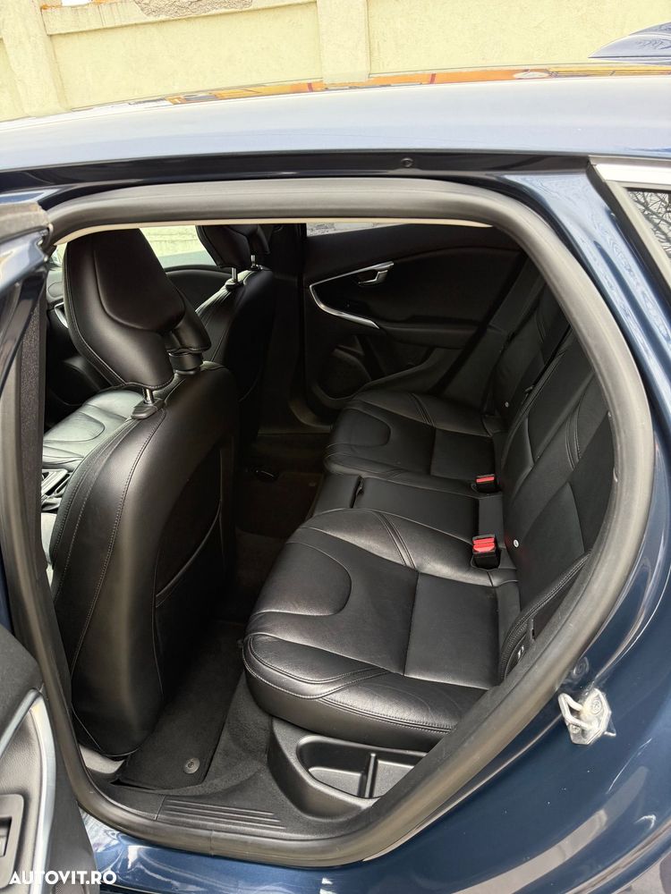 Volvo V40 D4 VEA Summum - 10