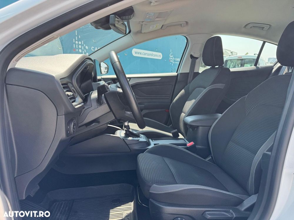 Ford Focus - 9