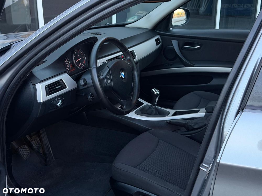 BMW Seria 3 - 30