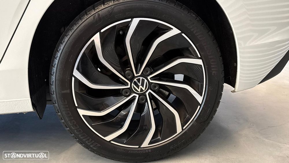 VW Golf - 13