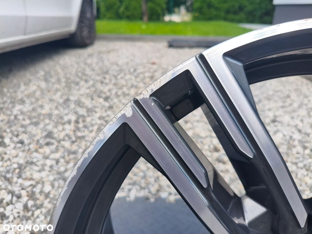 2X Felga BMW 8 M8 G14 G15 G16 8X19ET26 5X112 8090019 - 2