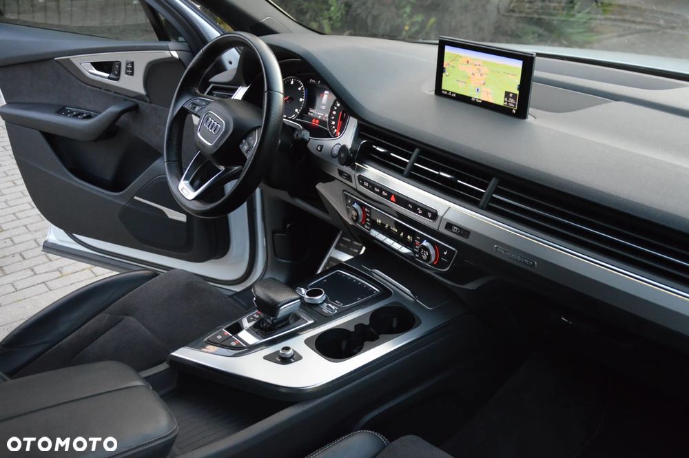 Audi Q7 - 13
