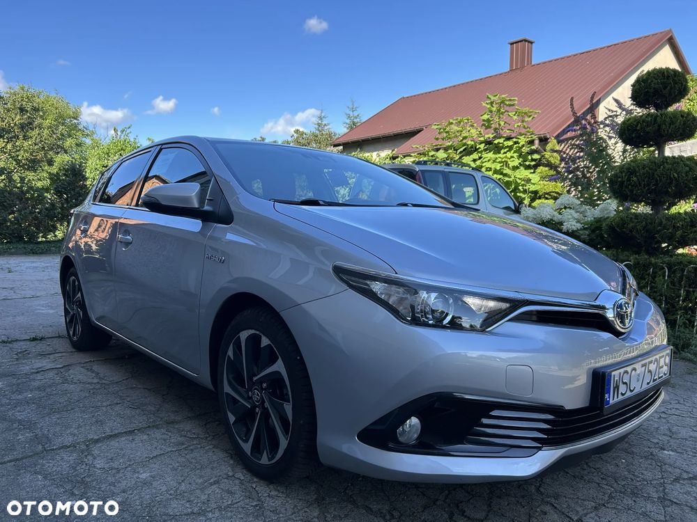 Toyota Auris - 1