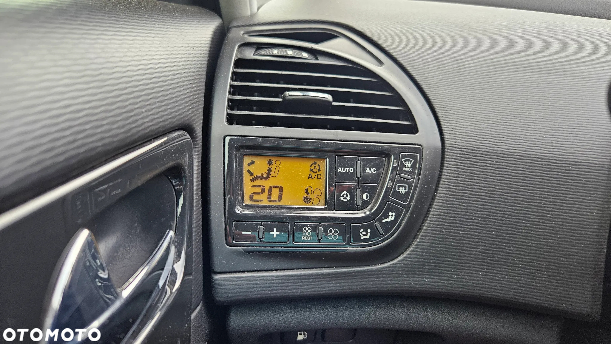 Citroën C4 Picasso 2.0 HDi Exclusive - 4