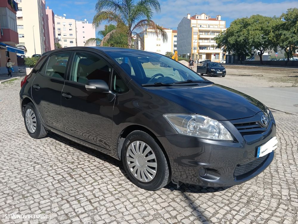 Toyota Auris 1.33 VVT-i - 1