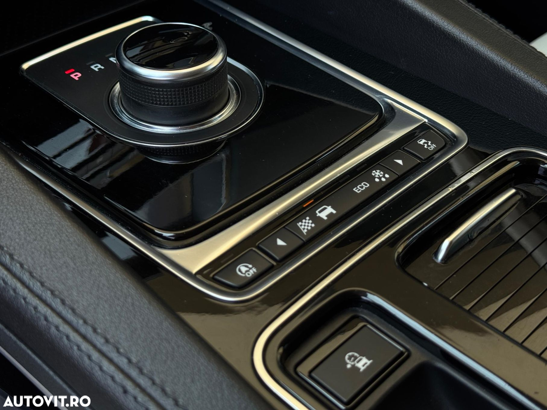 Jaguar F-Pace - 18